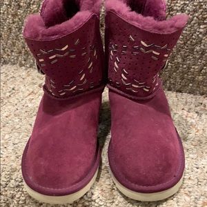 UGG size 2 kids purple boots (mint condition)
